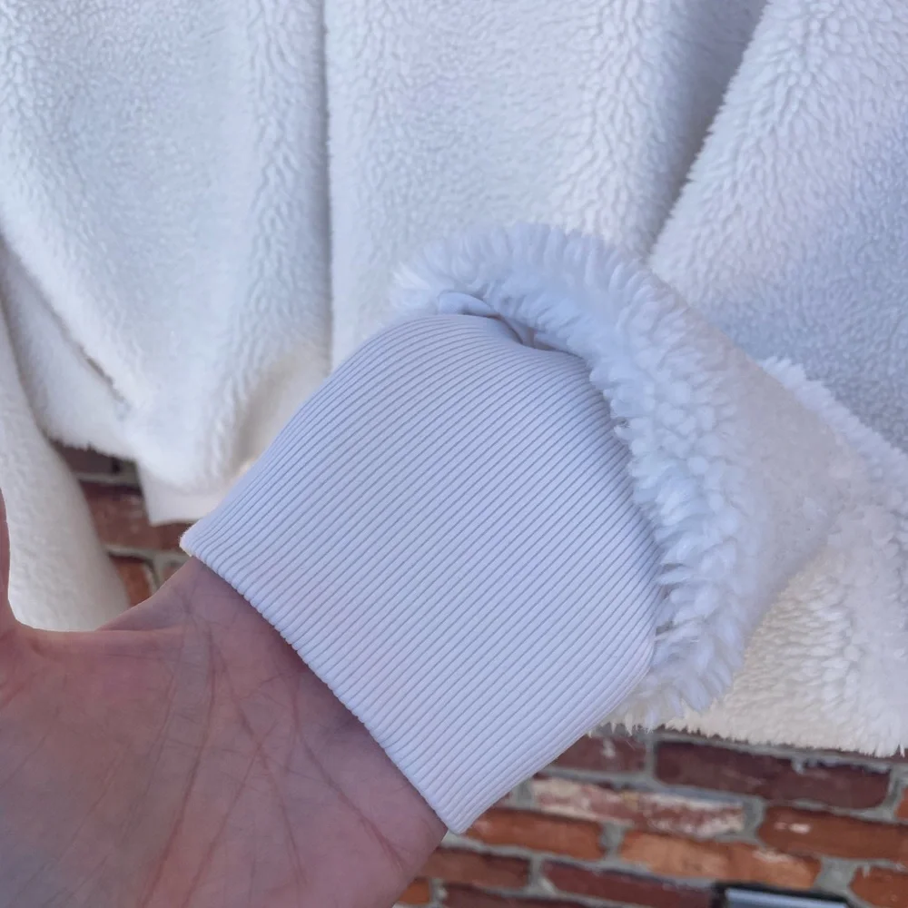 ALO Yoga soft fleece